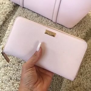 Matching wallet to pink purse